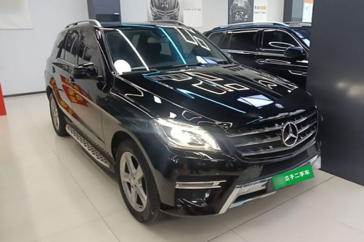 Used Mercedes-Benz M-Class 2014 ML 320 4MATIC Front Right 45 Deg