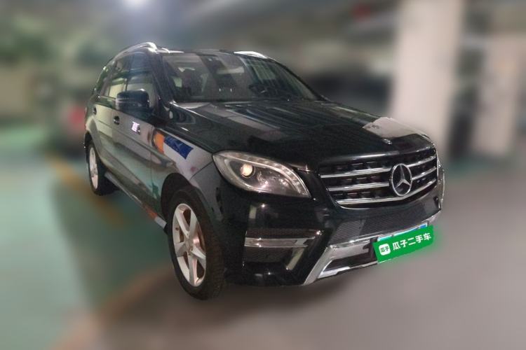 Used Mercedes-Benz M-Class 2014 ML 400 4MATIC Dynamic Model Front Right 45 Deg