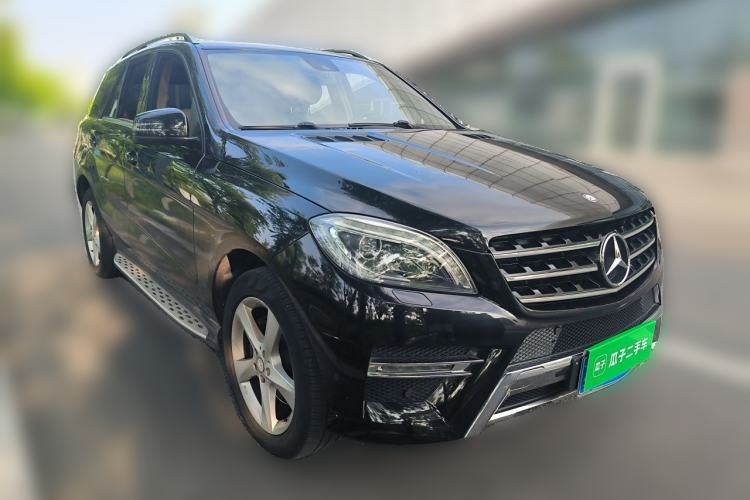 Used Mercedes-Benz M-Class 2014 ML 320 4MATIC Front Right 45 Deg