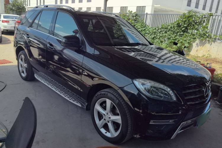 Used Mercedes-Benz M-Class 2014 ML 320 4MATIC Front Right 45 Deg