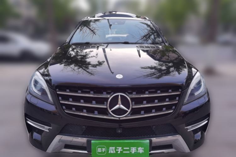 Used Mercedes-Benz M-Class 2014 ML 400 4MATIC Luxury Model Front