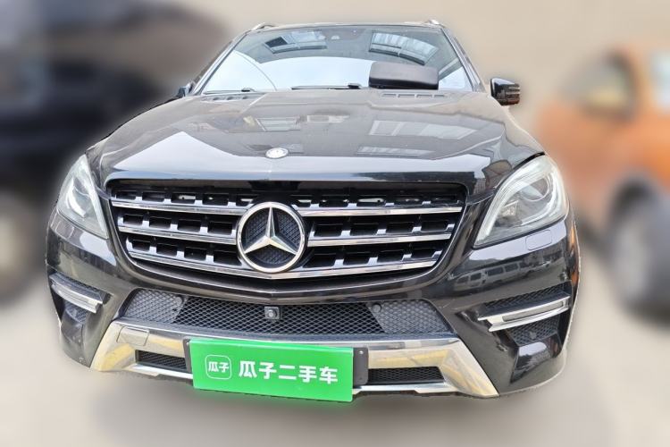Used Mercedes-Benz M-Class 2014 ML 400 4MATIC Luxury Model Front