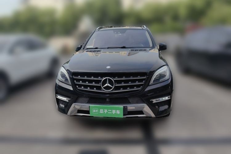 Used Mercedes-Benz M-Class 2014 ML 400 4MATIC Luxury Model Front