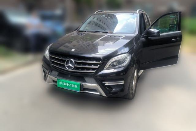 Mercedes-Benz M-Class 2014 ML 400 4MATIC Luxury Model de segunda mano