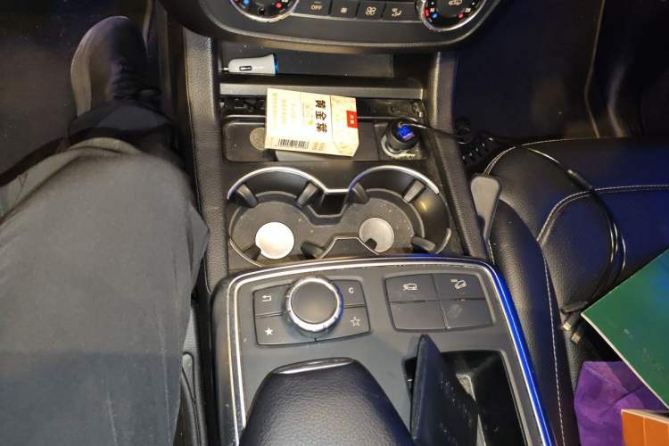 Used Mercedes-Benz M-Class 2014 ML 320 4MATIC Gear Lever