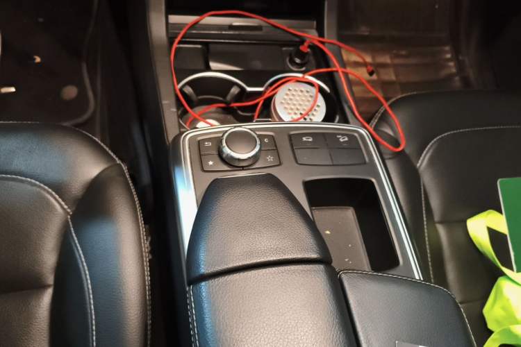 Used Mercedes-Benz M-Class 2014 ML 320 4MATIC Gear Lever