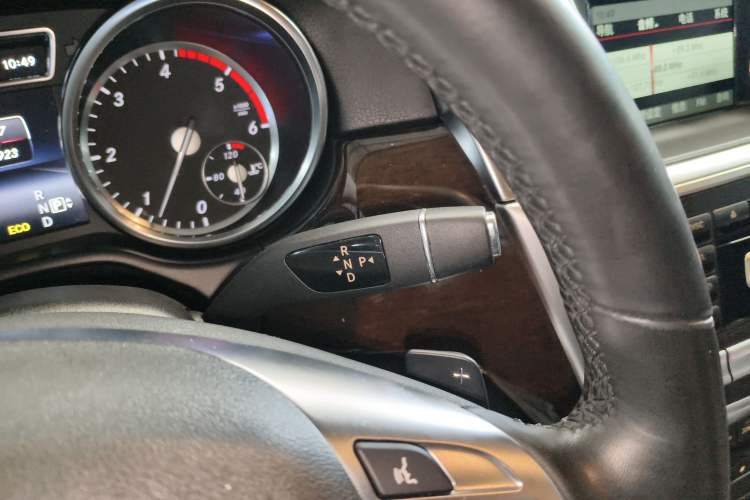 Used Mercedes-Benz M-Class 2014 ML 350 CDI 4MATIC Gear Lever