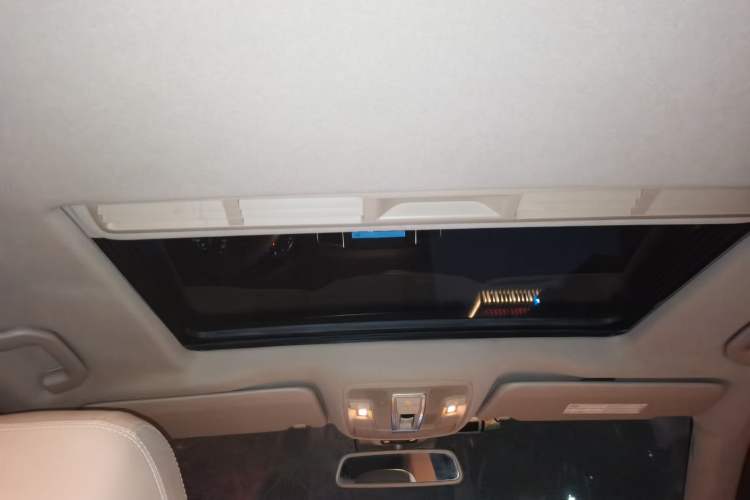 Used Mercedes-Benz M-Class 2014 ML 320 4MATIC Headliner