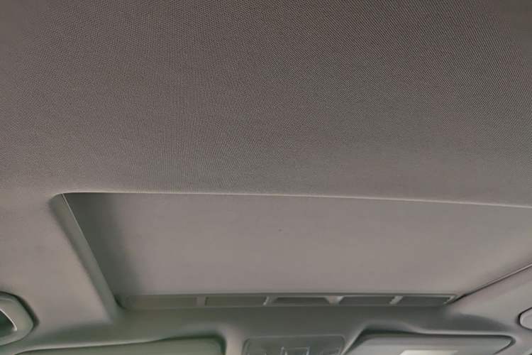 Used Mercedes-Benz M-Class 2014 ML 320 4MATIC Headliner