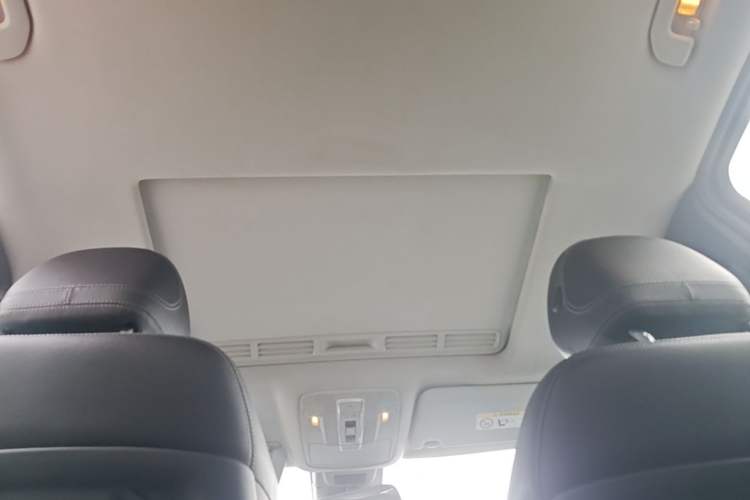 Used Mercedes-Benz M-Class 2014 ML 320 4MATIC Headliner
