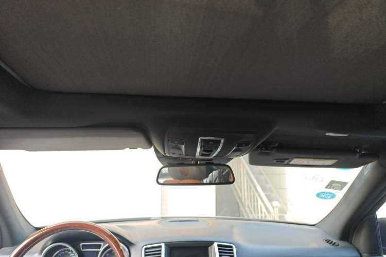 Used Mercedes-Benz M-Class 2014 ML 400 4MATIC Luxury Model Headliner