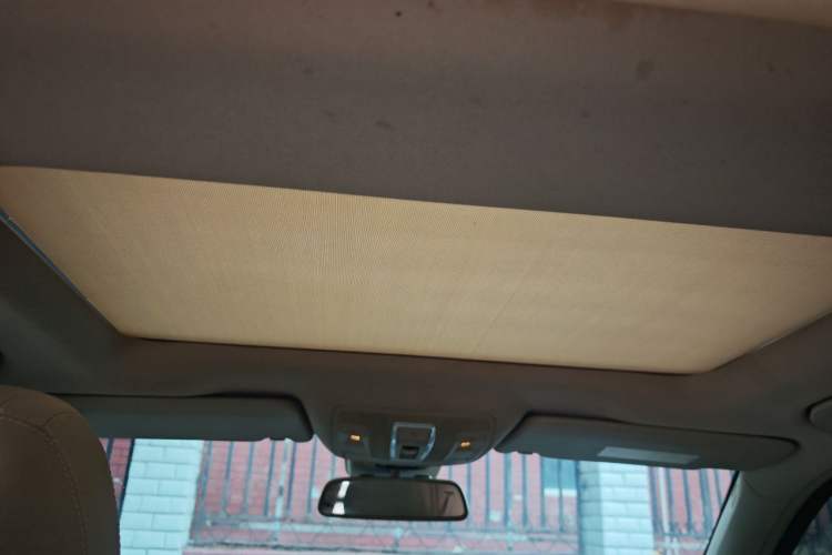 Used Mercedes-Benz M-Class 2014 ML 400 4MATIC Dynamic Model Headliner