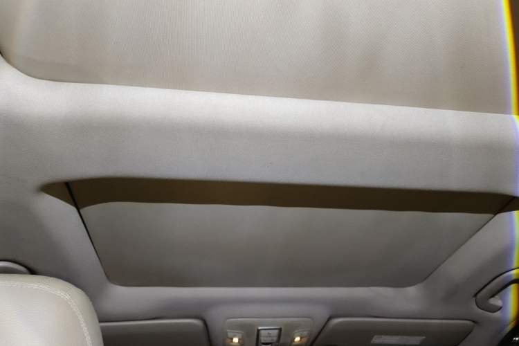 Used Mercedes-Benz M-Class 2014 ML 400 4MATIC Dynamic Model Headliner