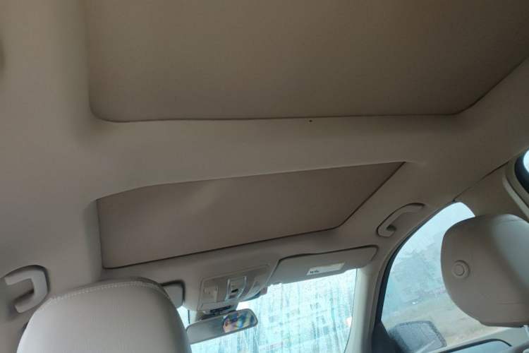 Used Mercedes-Benz M-Class 2014 ML 400 4MATIC Dynamic Model Headliner