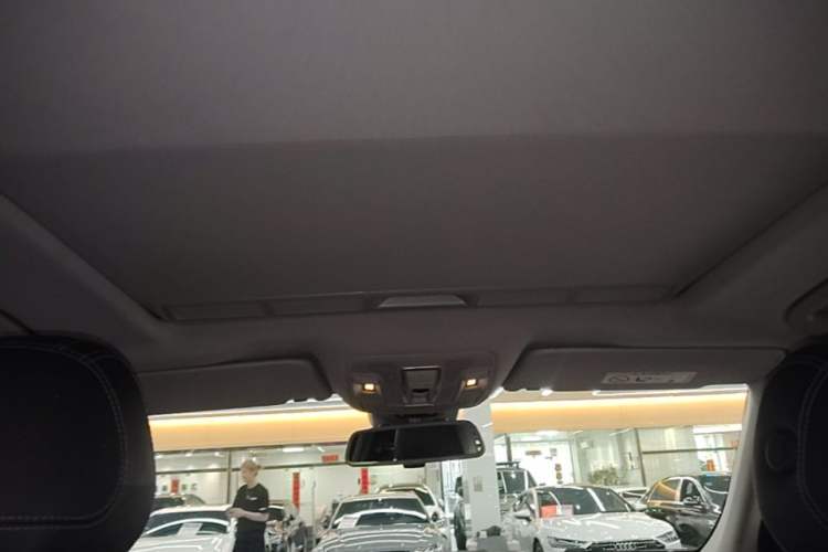 Used Mercedes-Benz M-Class 2014 ML 320 4MATIC Headliner