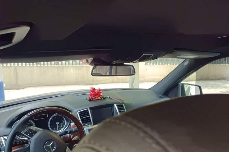Used Mercedes-Benz M-Class 2014 ML 400 4MATIC Luxury Model Headliner