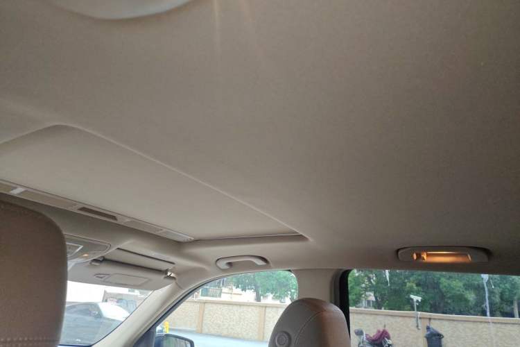 Used Mercedes-Benz M-Class  Headliner