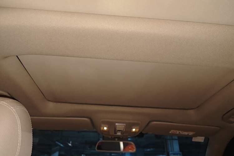 Used Mercedes-Benz M-Class 2014 ML 350 CDI 4MATIC Headliner
