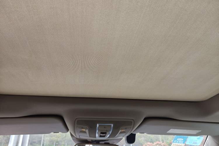 Used Mercedes-Benz M-Class 2014 ML 400 4MATIC Luxury Model Headliner