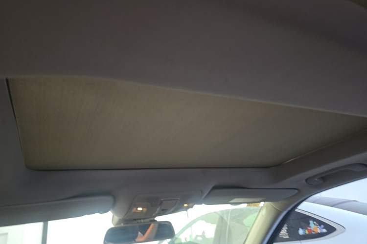 Used Mercedes-Benz M-Class 2014 ML 400 4MATIC Dynamic Model Headliner