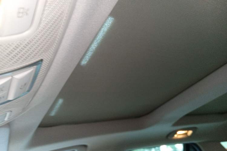 Used Mercedes-Benz M-Class 2014 ML 400 4MATIC Dynamic Model Headliner