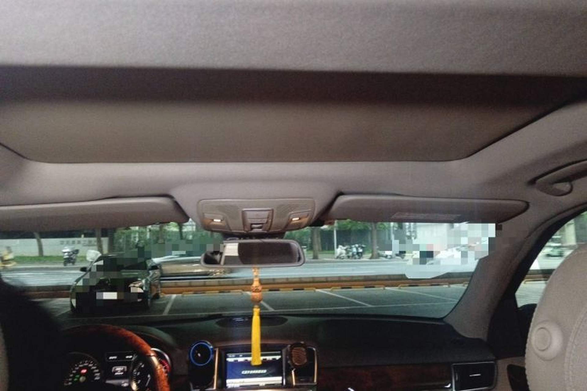 Used Mercedes-Benz M-Class 2014 ML 400 4MATIC Dynamic Model Headliner