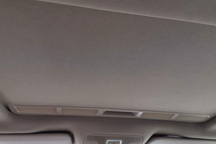 Used Mercedes-Benz M-Class 2014 ML 320 4MATIC Headliner