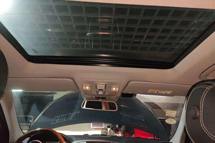 Used Mercedes-Benz M-Class 2014 ML 400 4MATIC Luxury Model Headliner