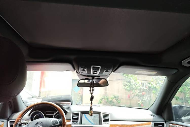 Used Mercedes-Benz M-Class 2014 ML 400 4MATIC Luxury Model Headliner