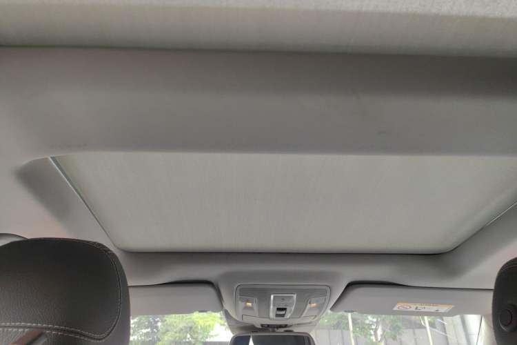 Used Mercedes-Benz M-Class 2014 ML 400 4MATIC Luxury Model Headliner