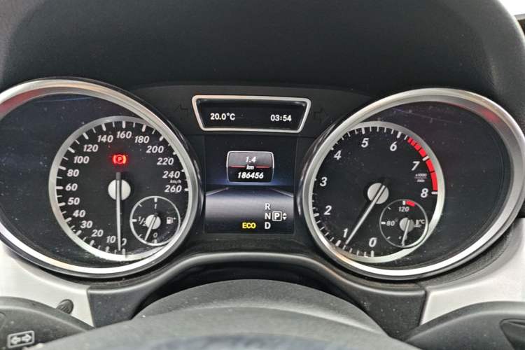 Used Mercedes-Benz M-Class 2014 ML 320 4MATIC Instrument Cluster