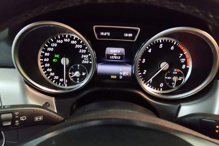 Used Mercedes-Benz M-Class 2014 ML 320 4MATIC Instrument Cluster