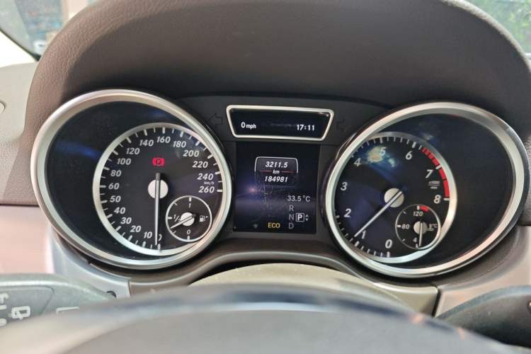 Used Mercedes-Benz M-Class 2014 ML 320 4MATIC Instrument Cluster