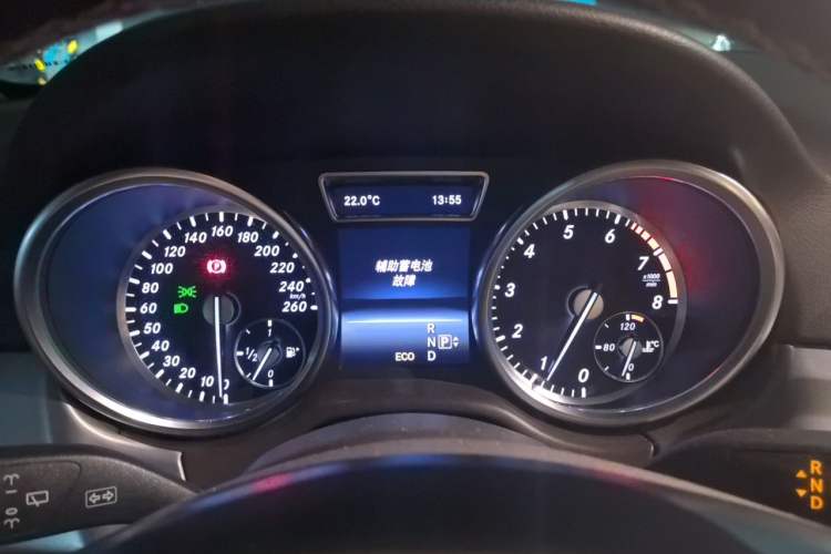 Used Mercedes-Benz M-Class 2014 ML 320 4MATIC Instrument Cluster