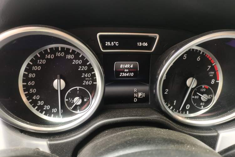 Used Mercedes-Benz M-Class 2014 ML 320 4MATIC Instrument Cluster
