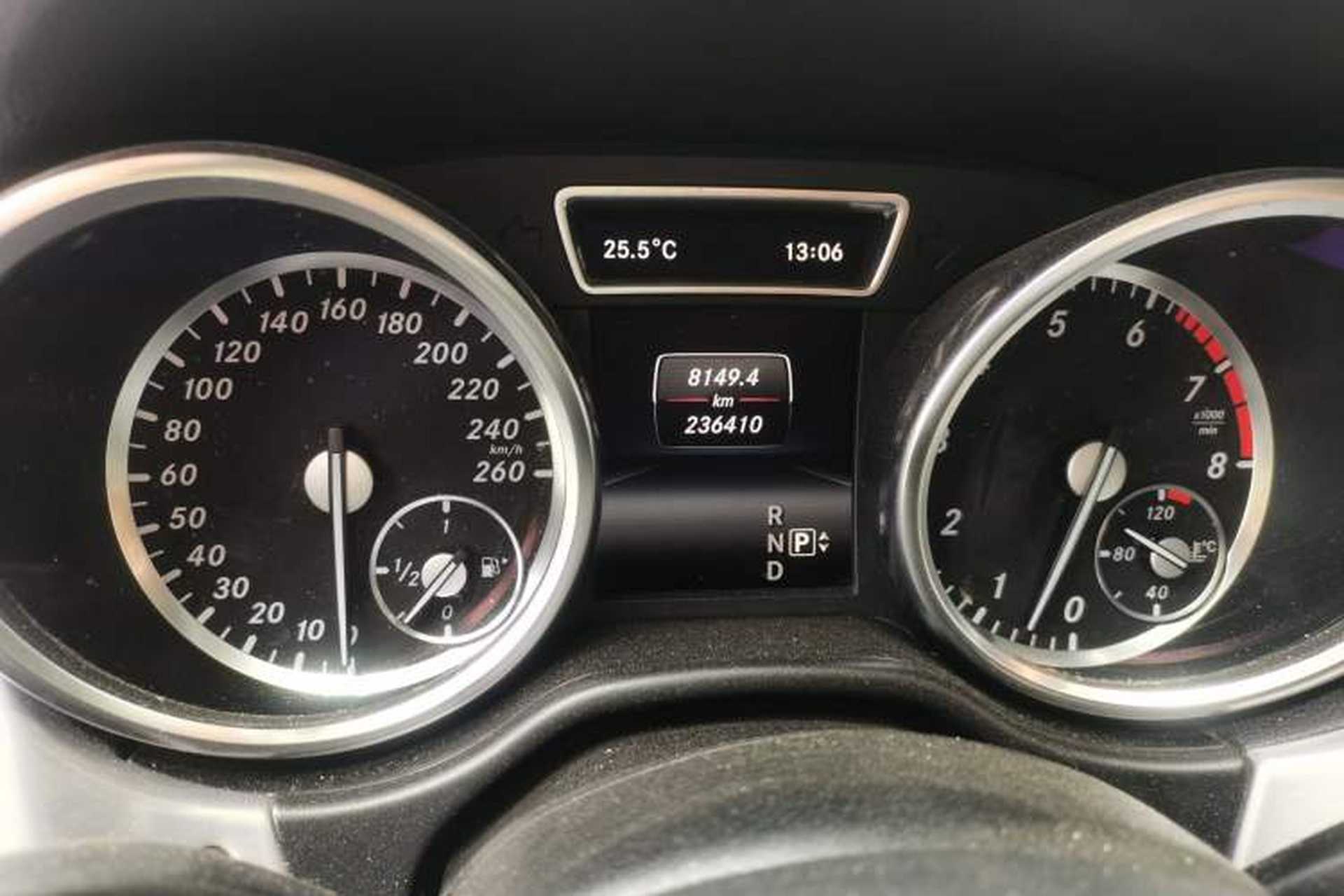 Used Mercedes-Benz M-Class 2014 ML 320 4MATIC Instrument Cluster