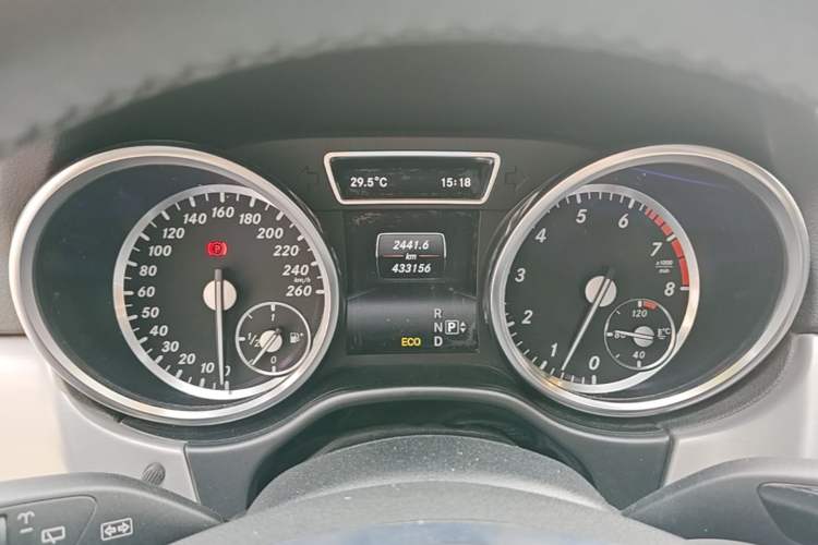 Used Mercedes-Benz M-Class 2014 ML 320 4MATIC Instrument Cluster