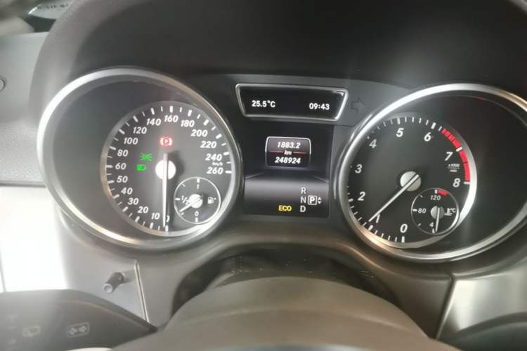 Used Mercedes-Benz M-Class 2014 ML 320 4MATIC Instrument Cluster