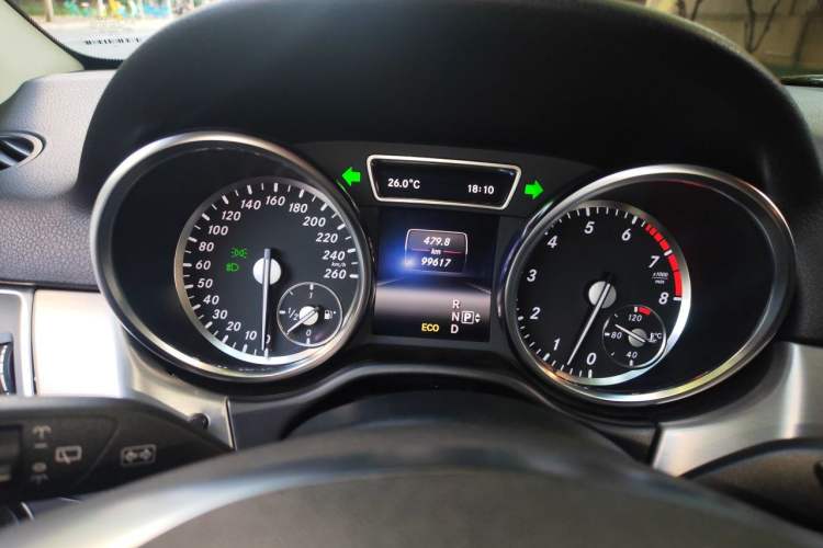 Used Mercedes-Benz M-Class 2014 ML 320 4MATIC Instrument Cluster