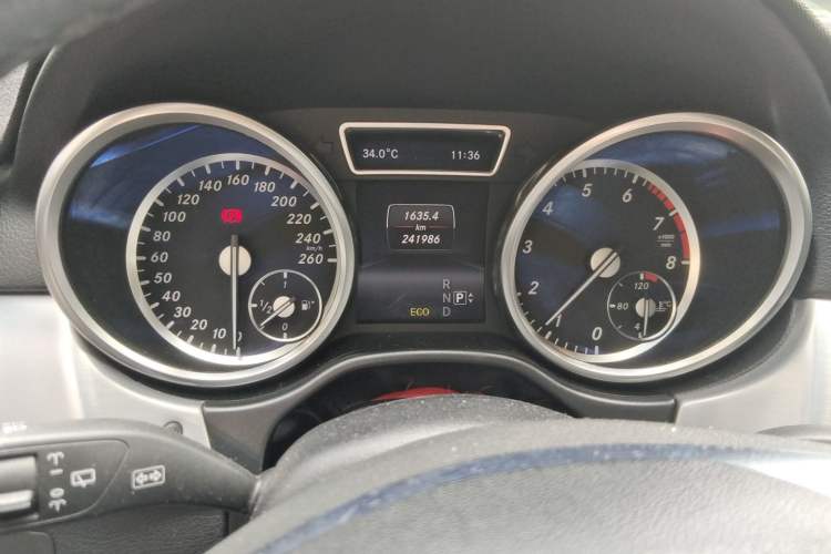 Used Mercedes-Benz M-Class 2014 ML 320 4MATIC Instrument Cluster