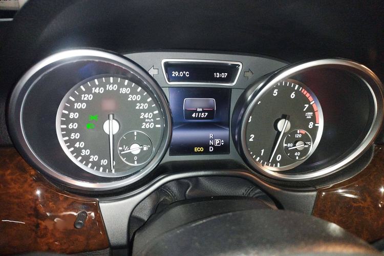 Used Mercedes-Benz M-Class 2014 ML 400 4MATIC Luxury Model Instrument Cluster