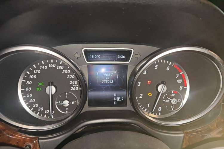 Used Mercedes-Benz M-Class 2014 ML 400 4MATIC Dynamic Model Instrument Cluster