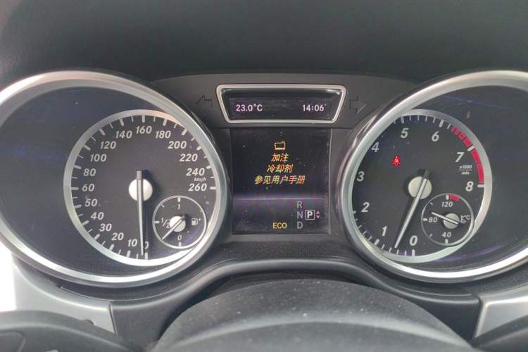 Used Mercedes-Benz M-Class 2014 ML 320 4MATIC Instrument Cluster