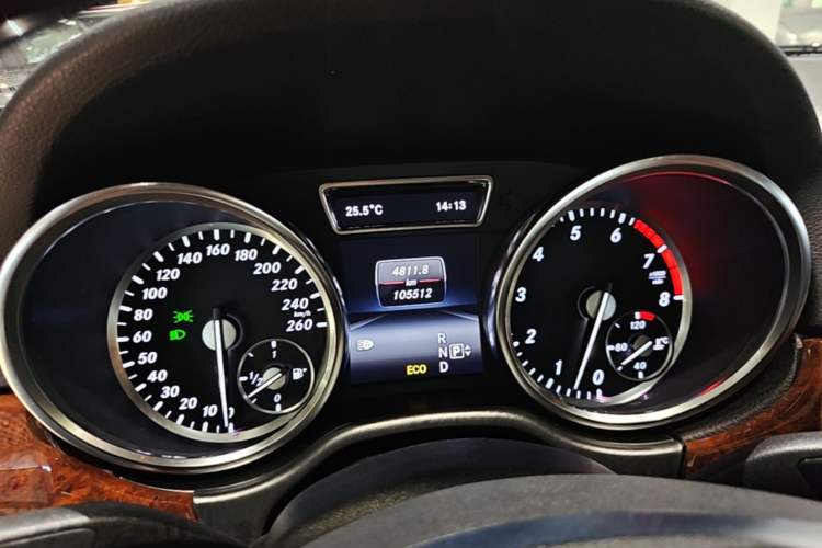 Used Mercedes-Benz M-Class 2014 ML 400 4MATIC Luxury Model Instrument Cluster