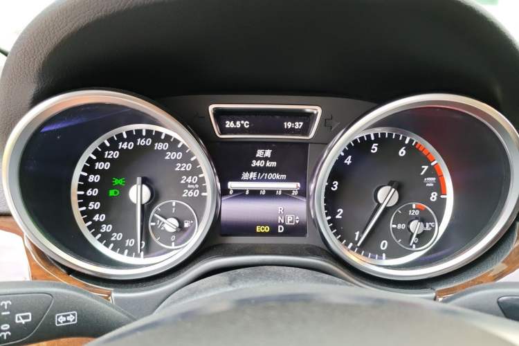 Used Mercedes-Benz M-Class 2014 ML 400 4MATIC Luxury Model Instrument Cluster
