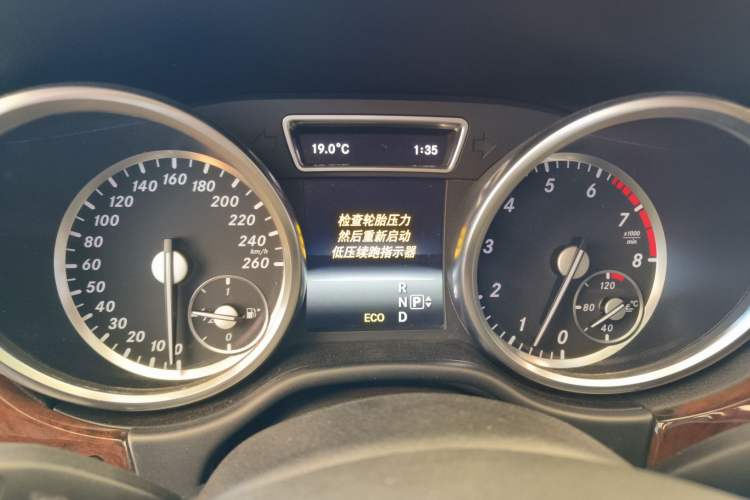 Used Mercedes-Benz M-Class 2014 ML 400 4MATIC Dynamic Model Instrument Cluster