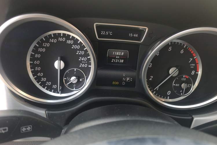 Used Mercedes-Benz M-Class 2014 ML 320 4MATIC Instrument Cluster