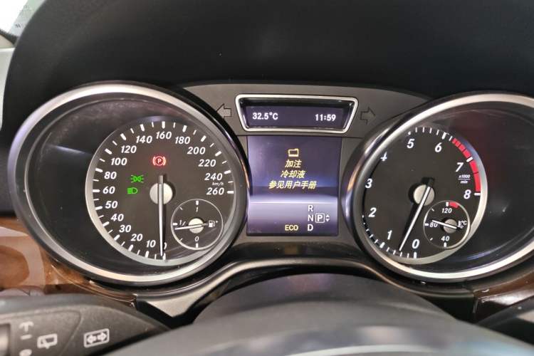 Used Mercedes-Benz M-Class 2014 ML 400 4MATIC Dynamic Model Instrument Cluster