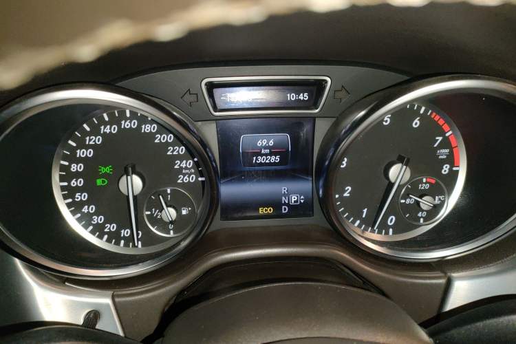 Used Mercedes-Benz M-Class 2014 ML 320 4MATIC Instrument Cluster