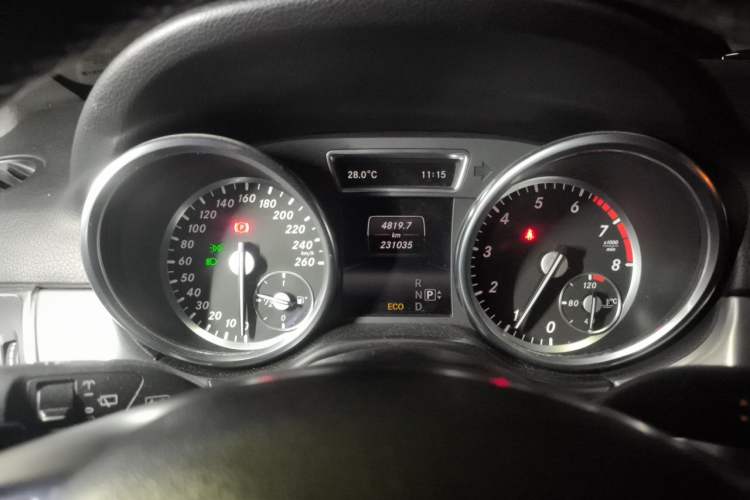 Used Mercedes-Benz M-Class 2014 ML 320 4MATIC Instrument Cluster
